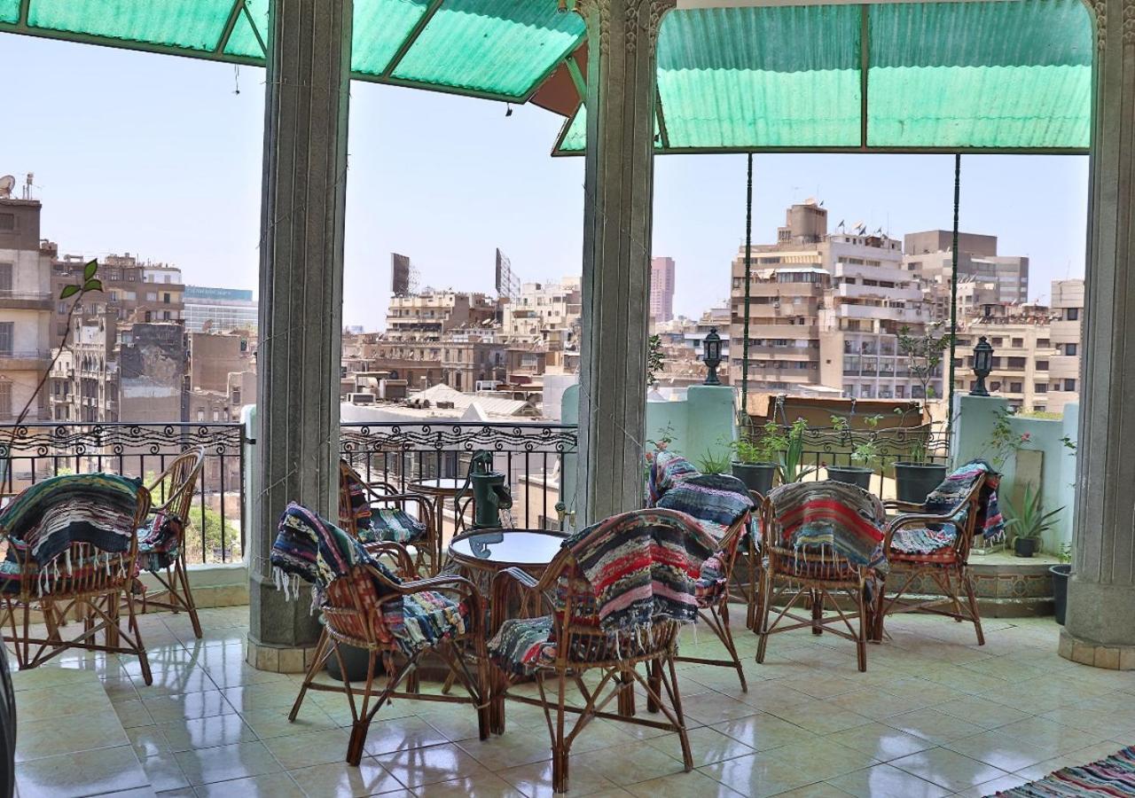 Cecilia * Cairo